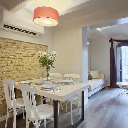 Apartment Sagrada Familia *