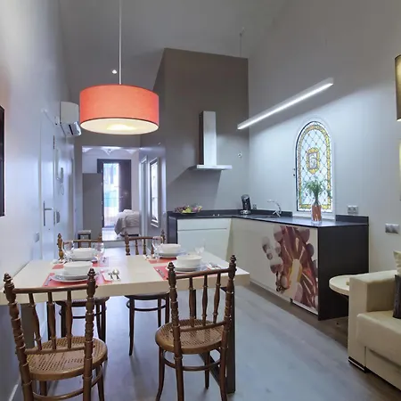 Sagrada Familia Apartment