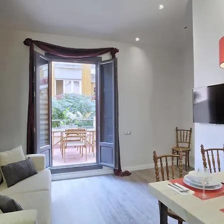 Sagrada Familia Apartment *