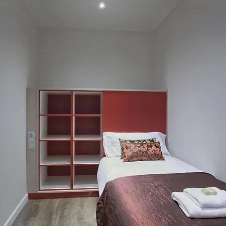 Sagrada Familia Apartment